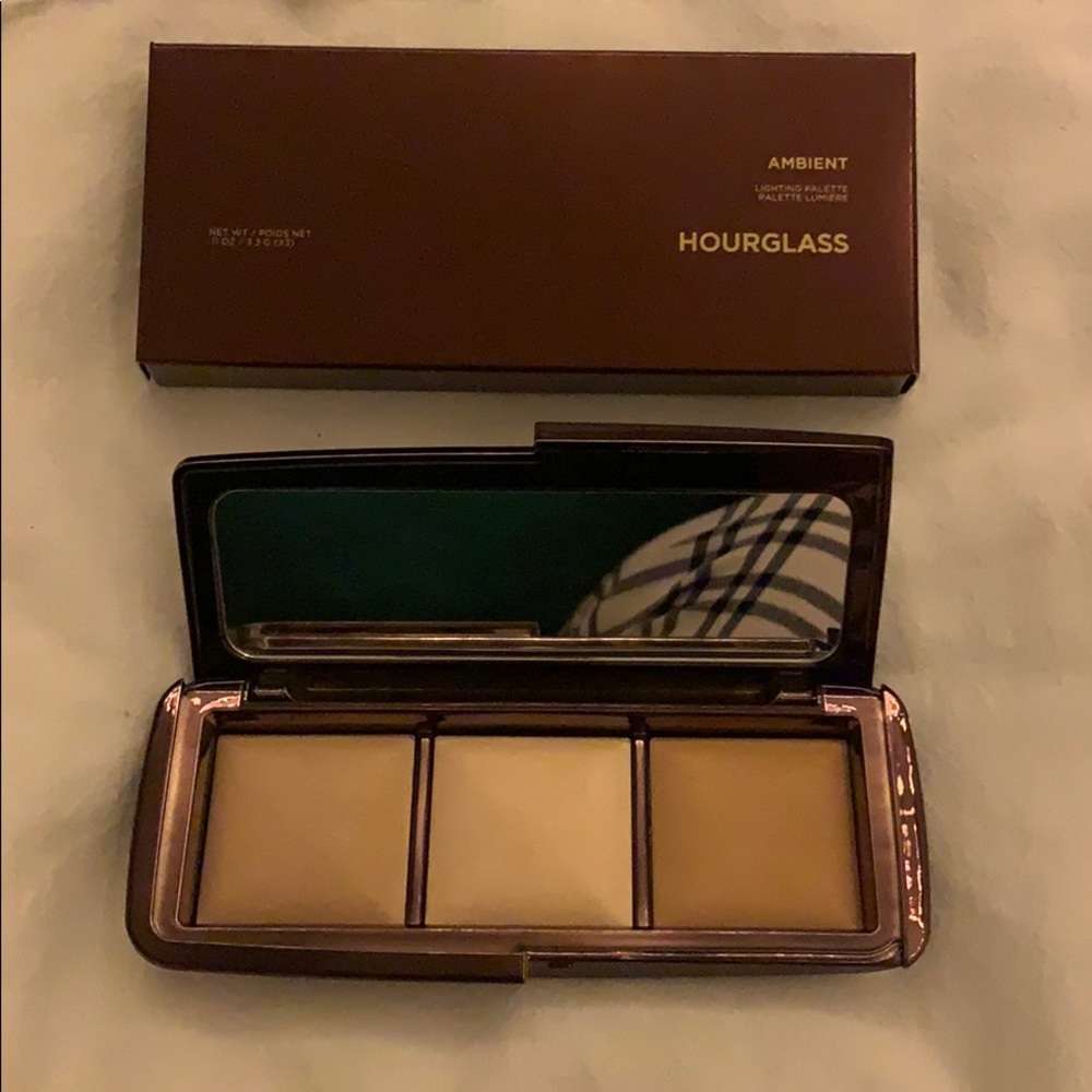 Hourglass ambient lighting palette
